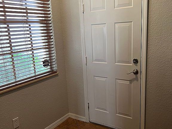 5th image of 9126 Pershore Pl