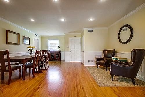 5th image of 6464 Glade Ave