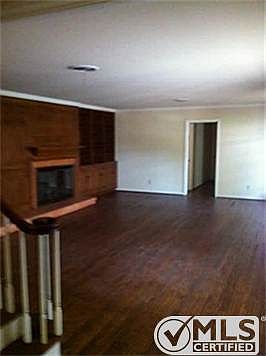 4th image of 3607 Northwest Pkwy
