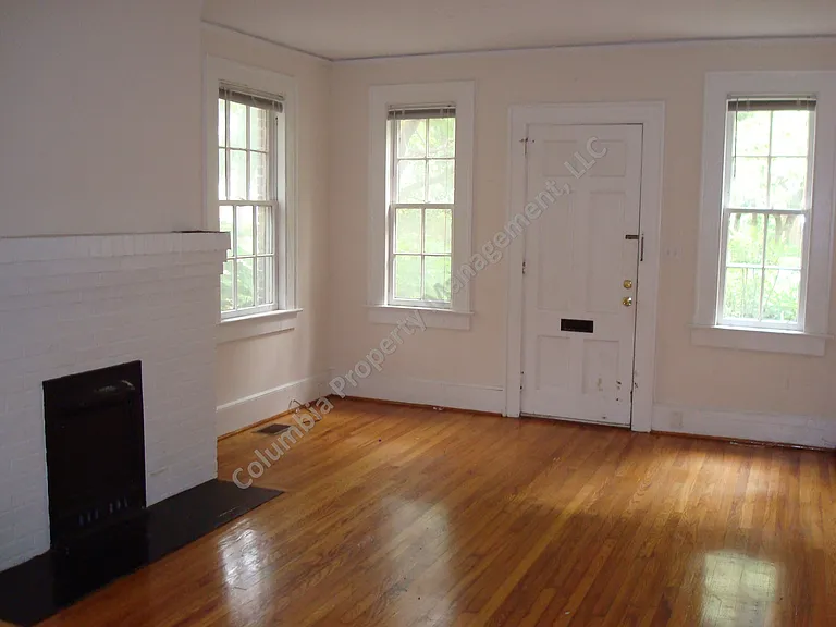 201 King St #4 — Photo 2