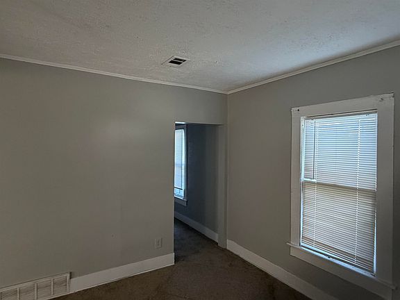 3rd image of 999 Leath St