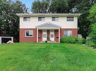 502 Shadyside Cir, Hopkins, MN 55343