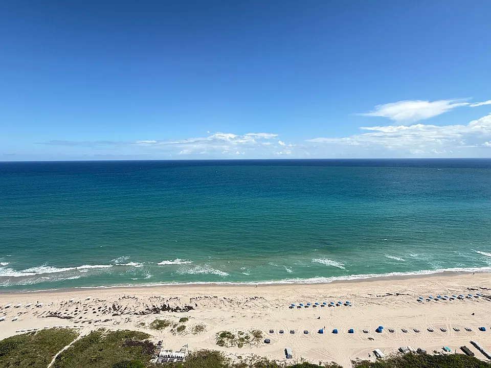 3000 N Ocean Dr #32D