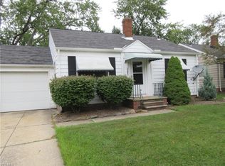 5283 Bridgewater Rd, Lyndhurst, OH 44124