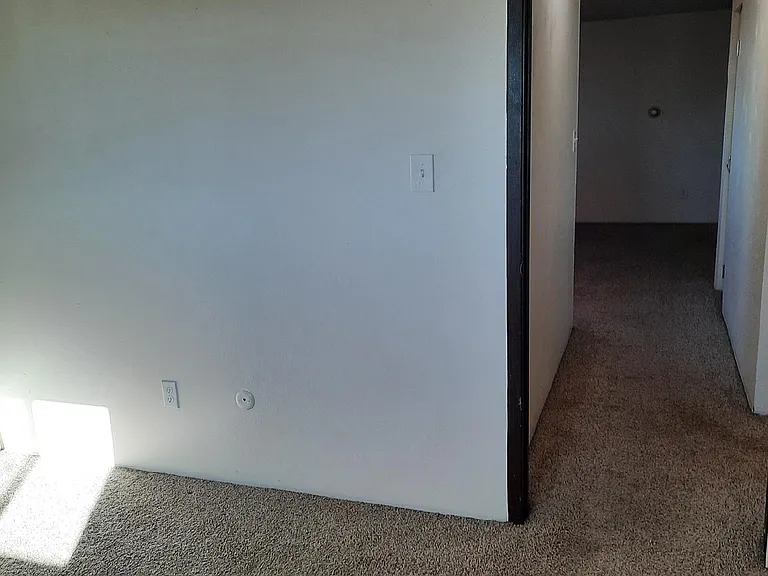 Apartments for Rent — Photo 6