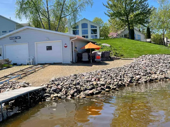 S7694a Lucille Ln, Merrimac, WI 53561