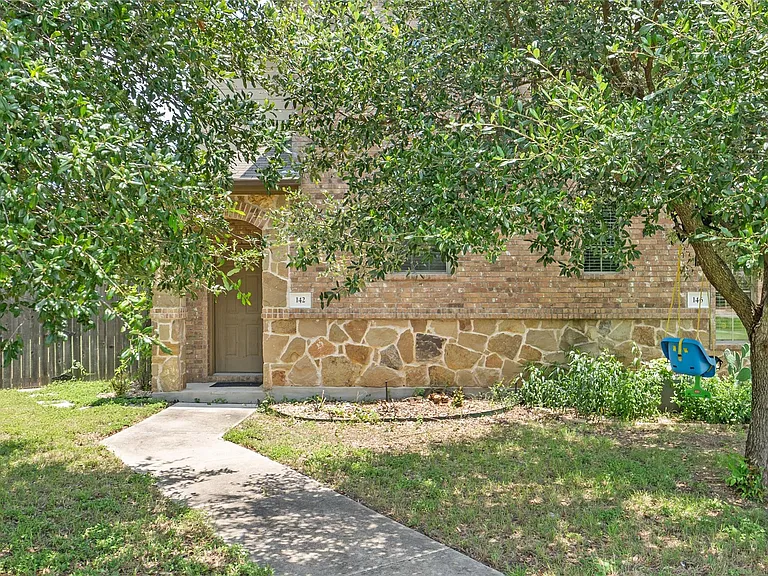 142 Sierra Rose Loop — Photo 3