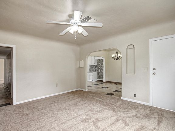 5th image of 2225 Roanoke Ave