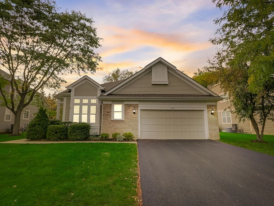 1st image of 454 Pebble Beach Ln