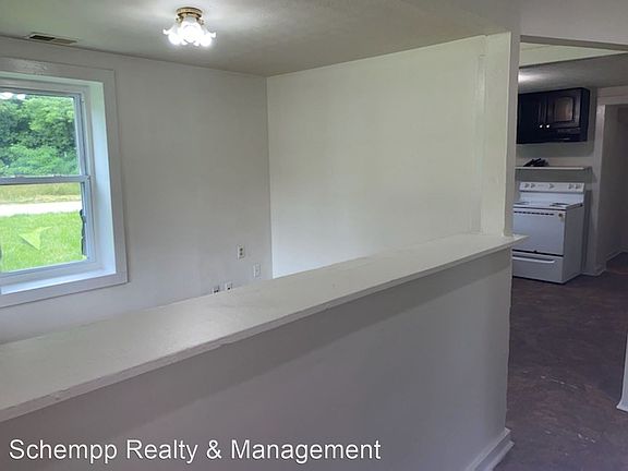 2nd image of 4610 Lake Dreamland Dr