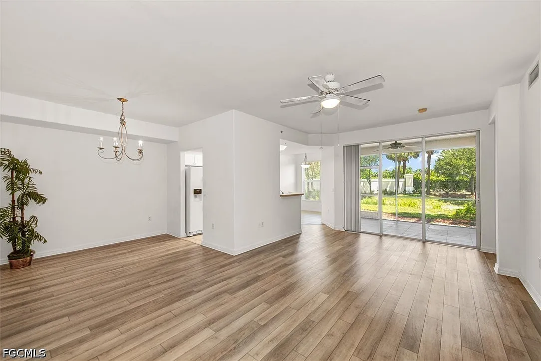 3 bed, 2.0 bath, 1336 sqft, $1,875 — Photo 4
