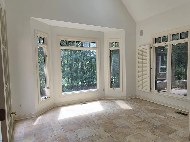 4413 Turnberry Cir — Photo 18
