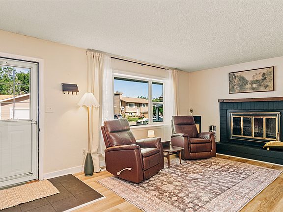 4th image of 409 Beaverhead Ct
