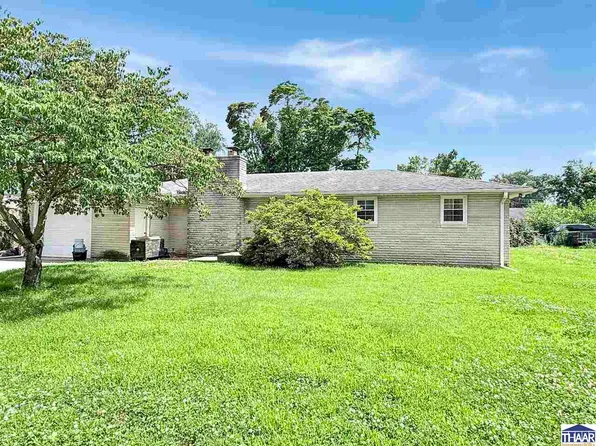2525 E Thomas Ave, Terre Haute, IN 47805