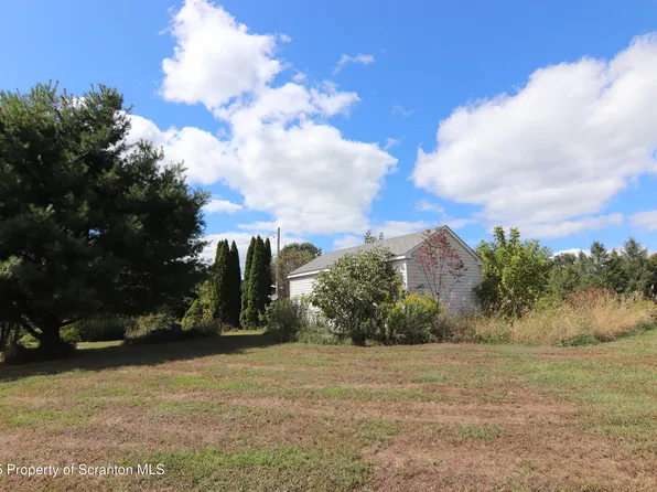 714 Fitch Hill Rd, Springville, PA 18844