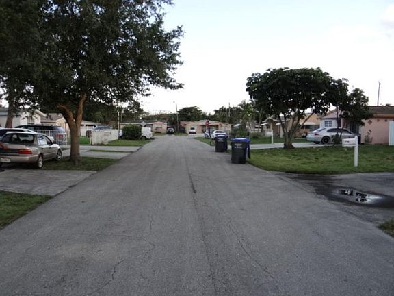 4th image of 2351 N 66th Ter
