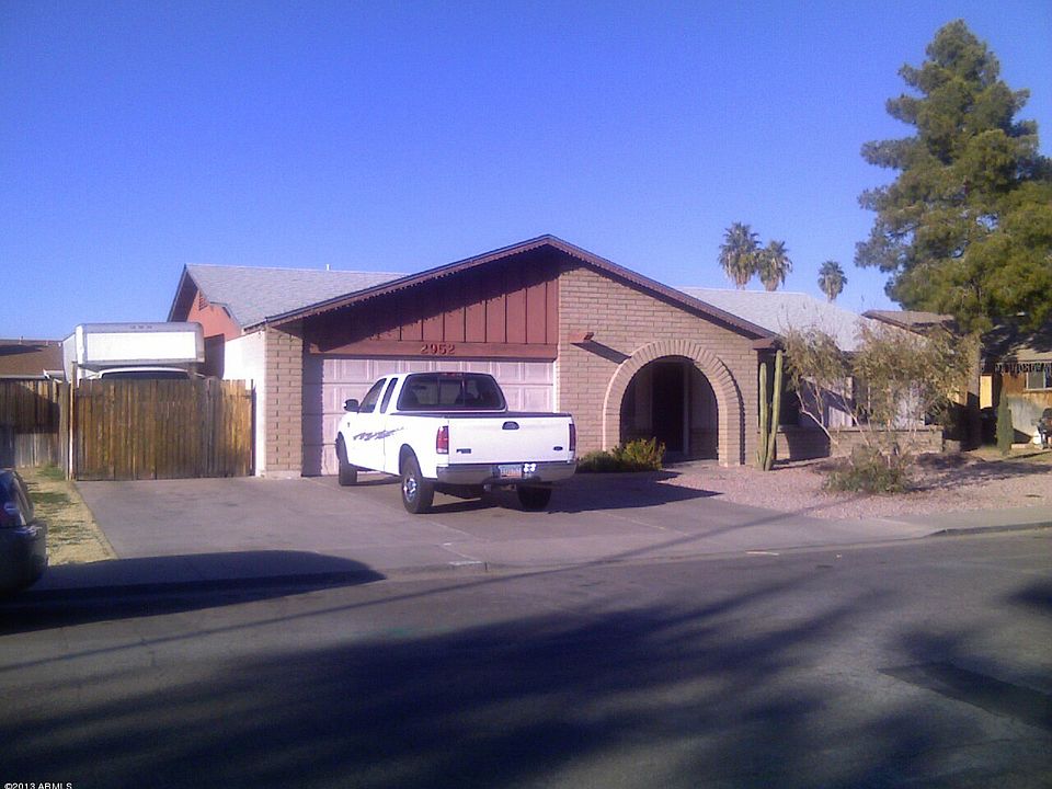 1st image of 2952 E El Moro Ave