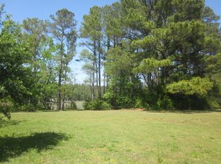 5401 Efird Rd, Wilmington, NC 28409