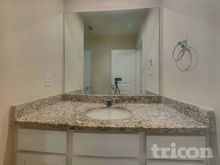 1317 Deutz Dr — Photo 13