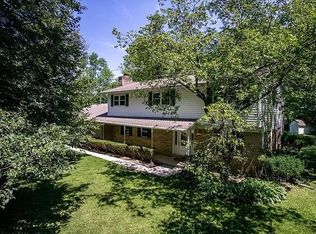 1012 Acreview Ct, Centerville, OH 45429