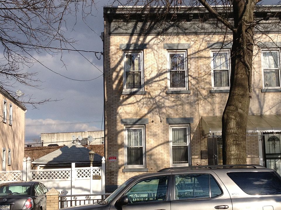 1st image of 1747 E 48th St