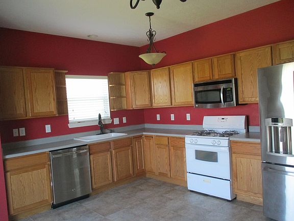 2nd image of 3264 Huxley Dr