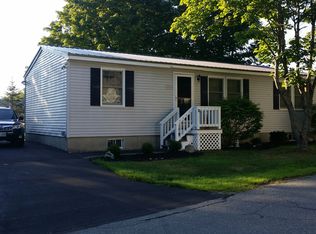 6 Plains Rd, Raymond, NH 03077