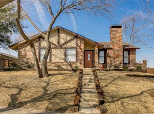 1517 Golden Grove Dr, Mesquite, TX