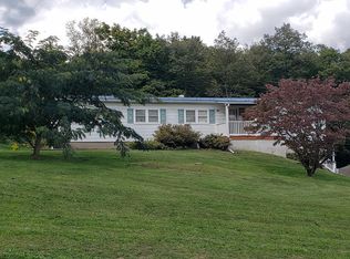 19 Blue Juniata Dr, Lewistown, PA 17044