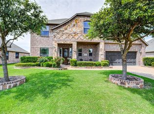 1121 Warbler Dr, Forney, TX 75126