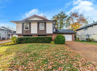 1013 Coatbridge Ct, Ballwin, MO 63021