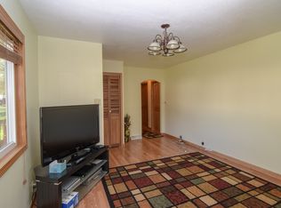 2016 W 7th St, Waterloo, IA 50702