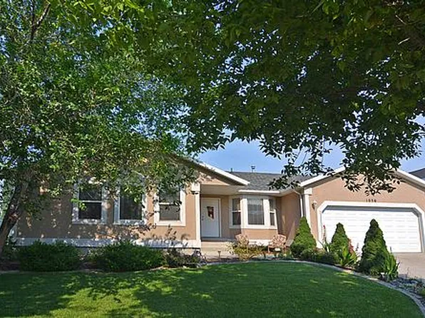 1056 S 940 W, Woods Cross, UT 84087