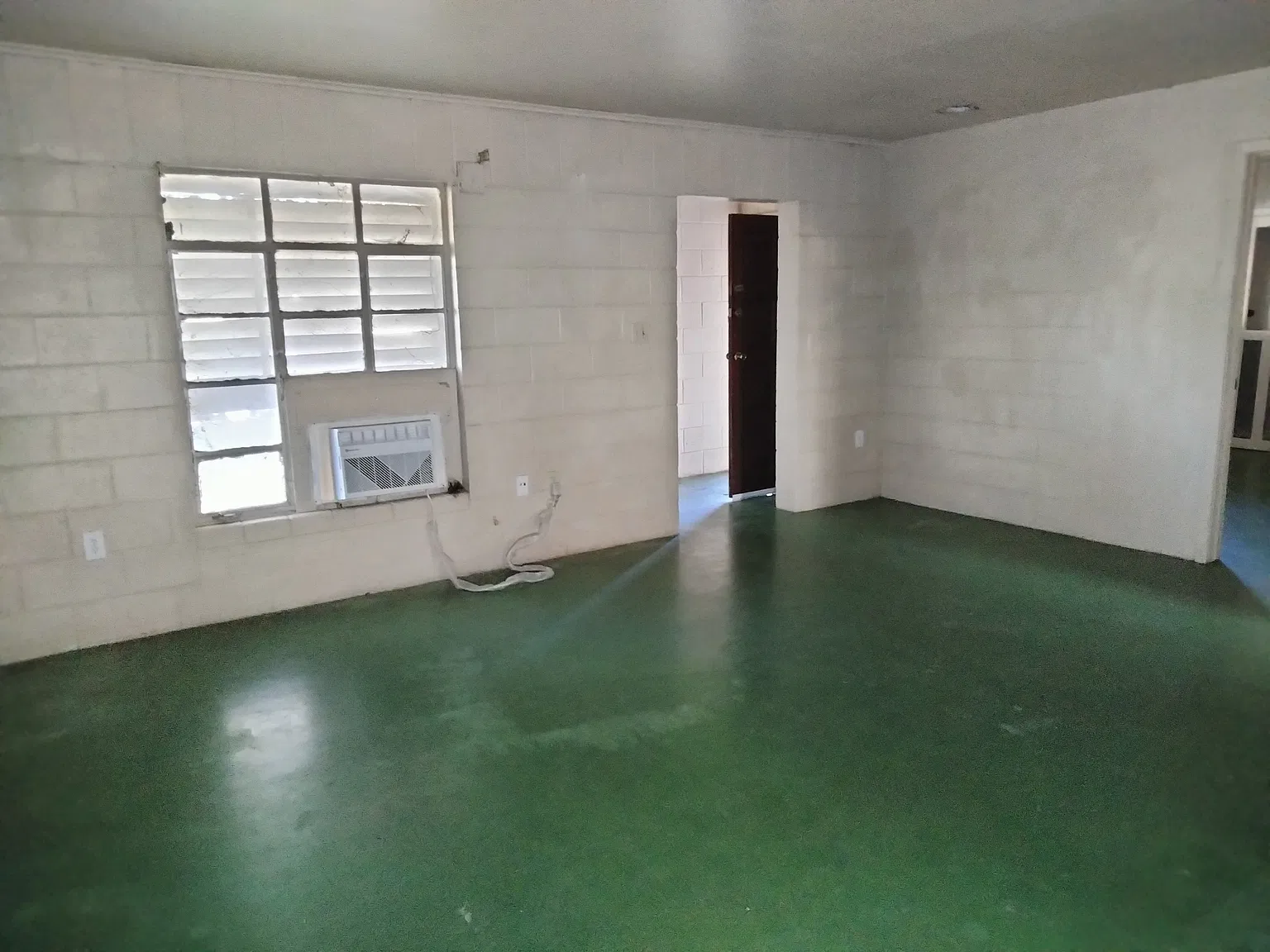 2 bed, $560 — Photo 2