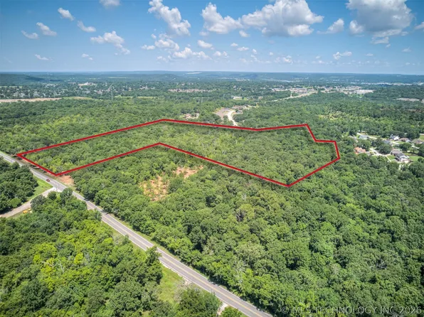 W 51st St S, Sand Springs, OK 74063