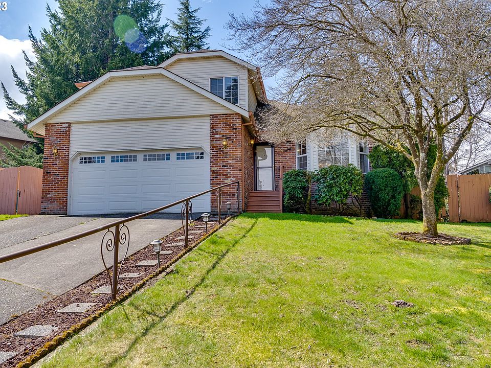 1st image of 10502 NE 38th Ct