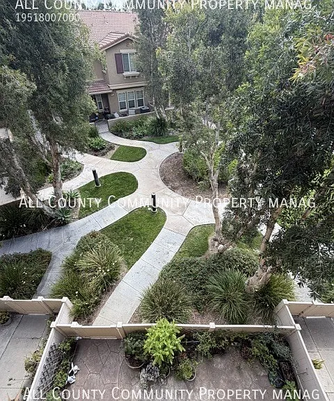 315 W Linden Dr — Photo 4