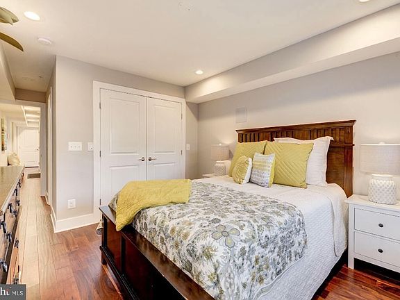 4th image of 603 Kennedy St NW #2