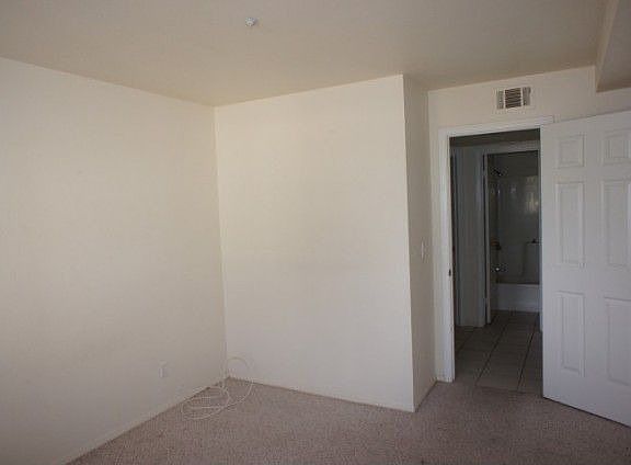 5th image of 2457 S Village Green Dr