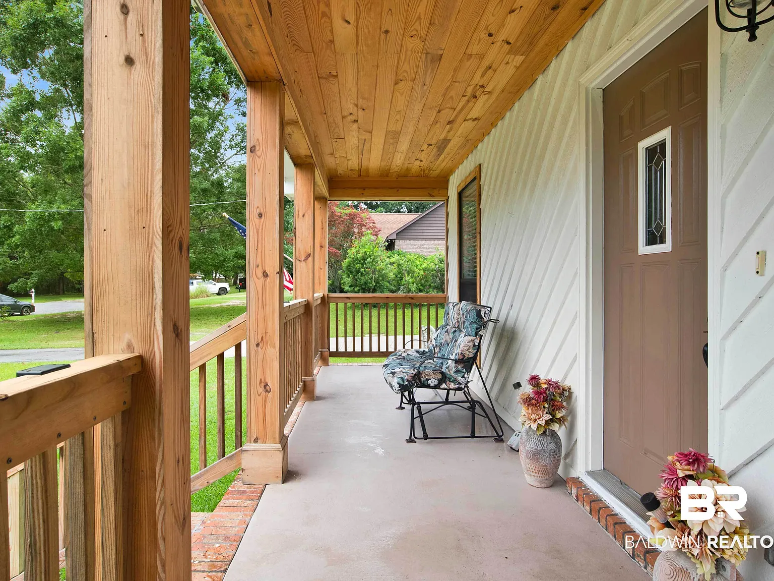 3 bed, 2.0 bath, 1896 sqft, $3,500 — Photo 2