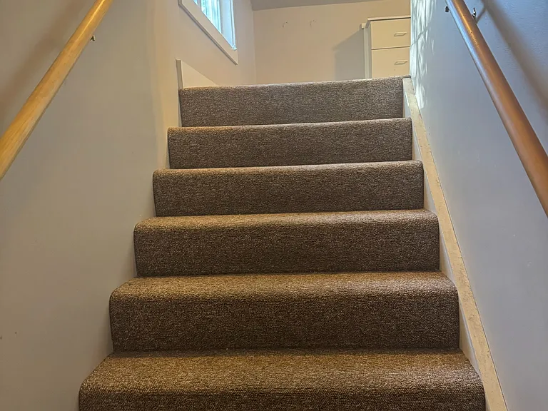 Clearview Ave — Photo 15