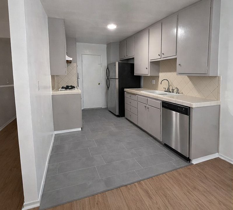 1st image of 347 Westminster Ave #3