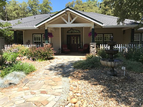 4th image of 19175 Golden Oaks Ct