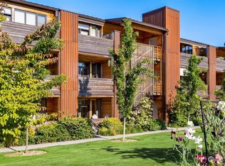 363 Ambrose Ln NW UNIT L103, Bainbridge Island, WA 98110