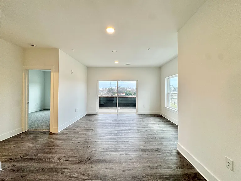 175 Black St W #305 — Photo 13