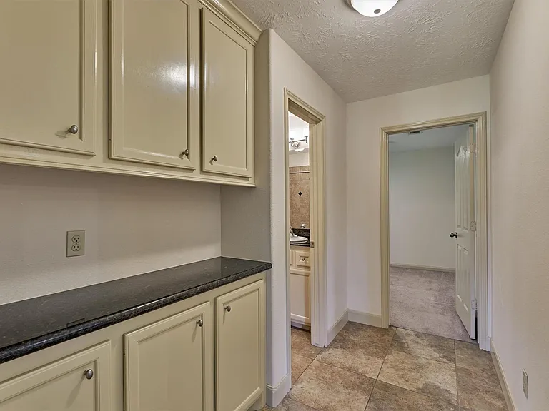 13511 Summer Hill Dr — Photo 21