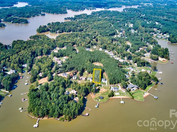 626 Kenway Loop, Mooresville, NC 28117