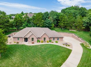 2104 Whitney Woods Ct, Jefferson City, MO 65101