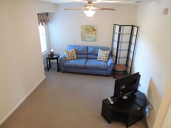 5th image of 196 Gargonza Ct