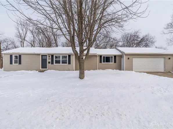 4480 Willow Run Dr, Dayton, OH 45430